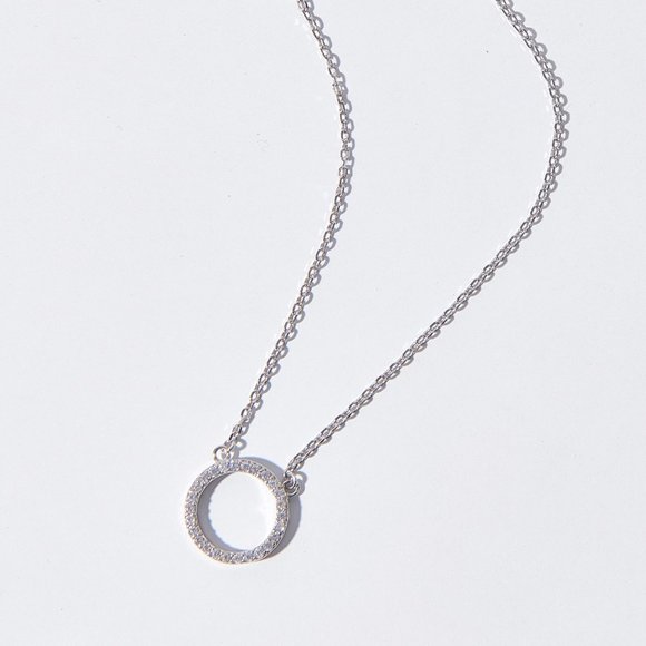 Delightfuly Jewelry - 🌟925 Sterling Silver Dainty Round Pave Necklace